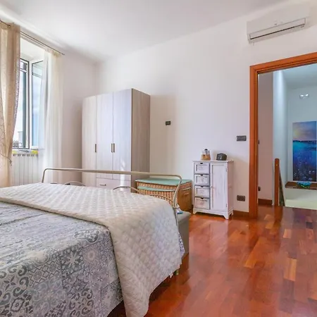 Acquamarina Lägenhet