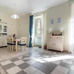 Acquamarina جيوفيناتسو