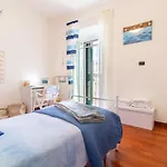 Acquamarina شقة