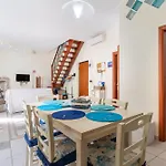 Acquamarina جيوفيناتسو